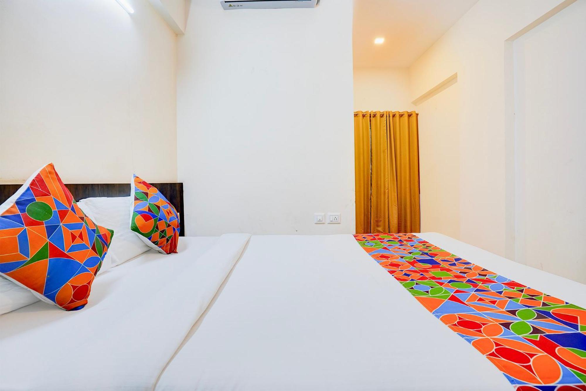 Fabhotel Grk Comforts - Jayanagar Bangalore Exterior foto